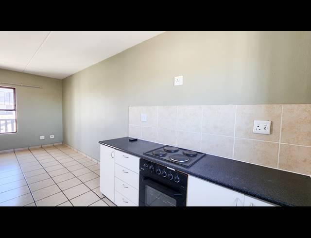 2 BEDROOM APARTMENT TO LET IN PARKLANDS EAST